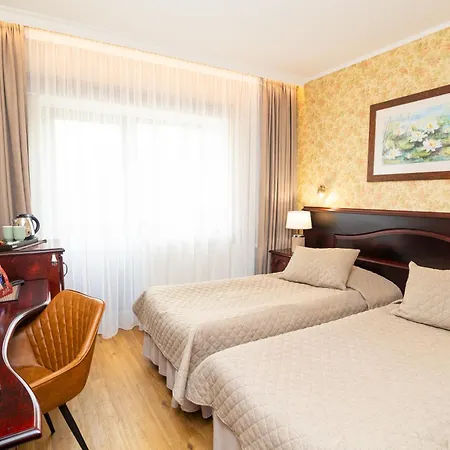 Legend Ξενοδοχείο 3*