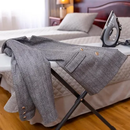 Hotel Legend Parnawa