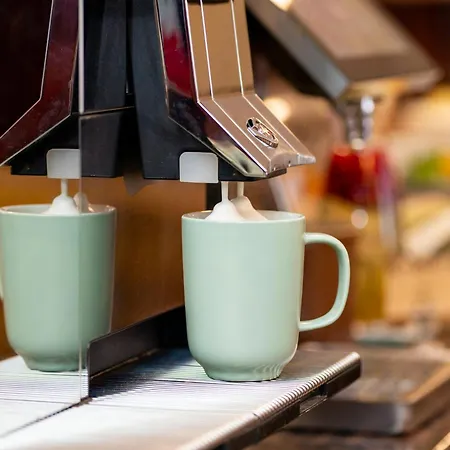 Legend Ξενοδοχείο 3*