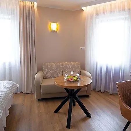 Legend Hotel 3*