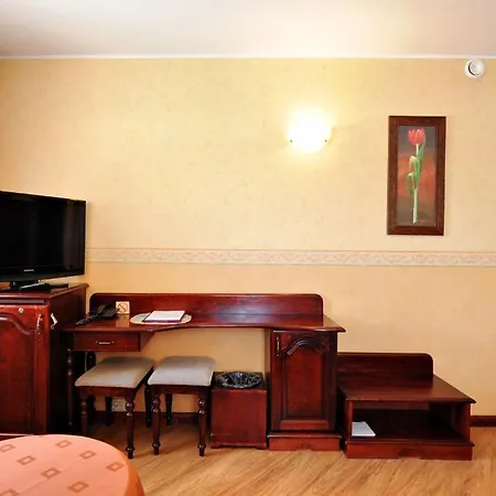 Legend Hotel Parnawa